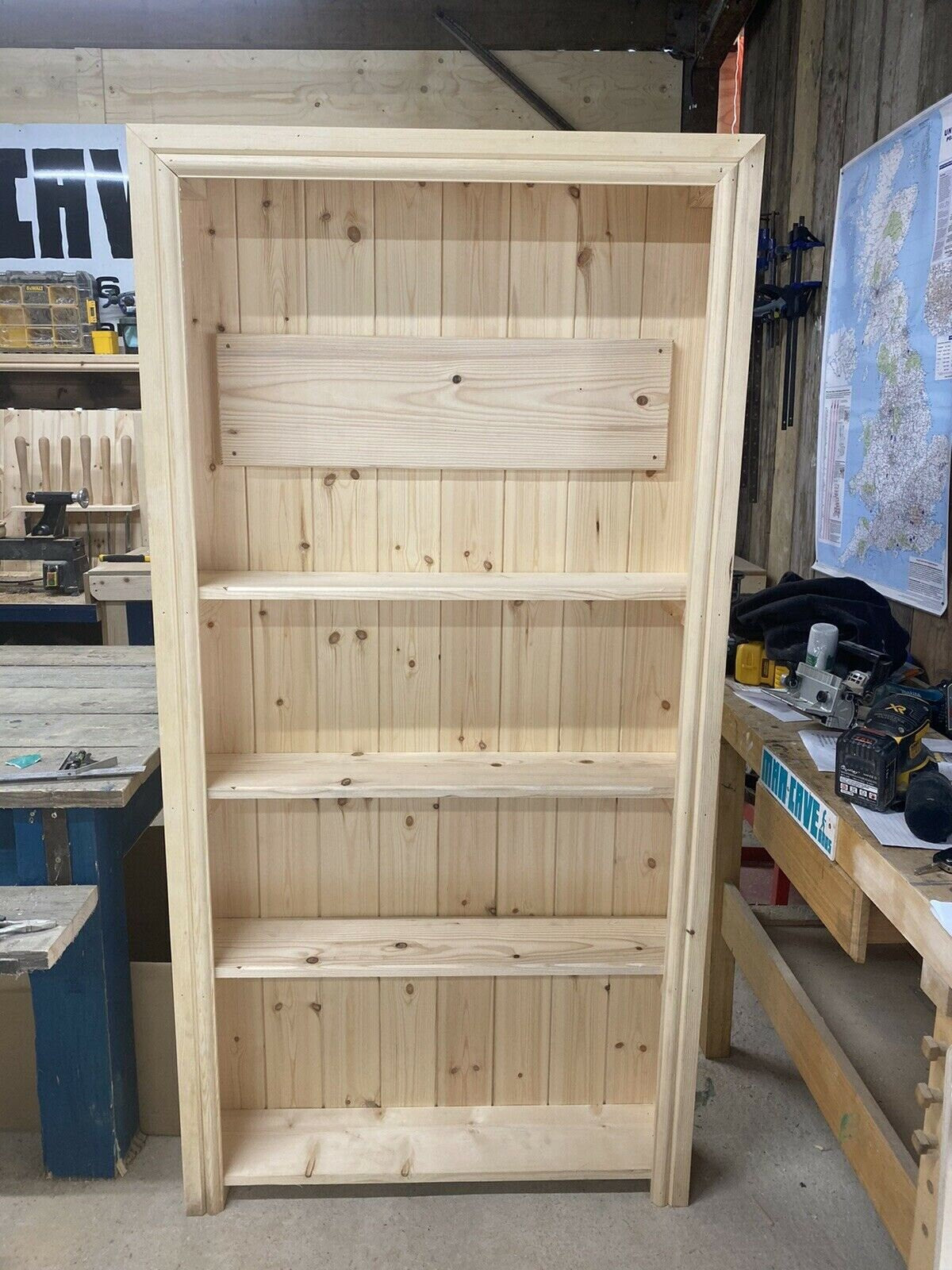 Home drinks corner bar 5ft with rear shelving